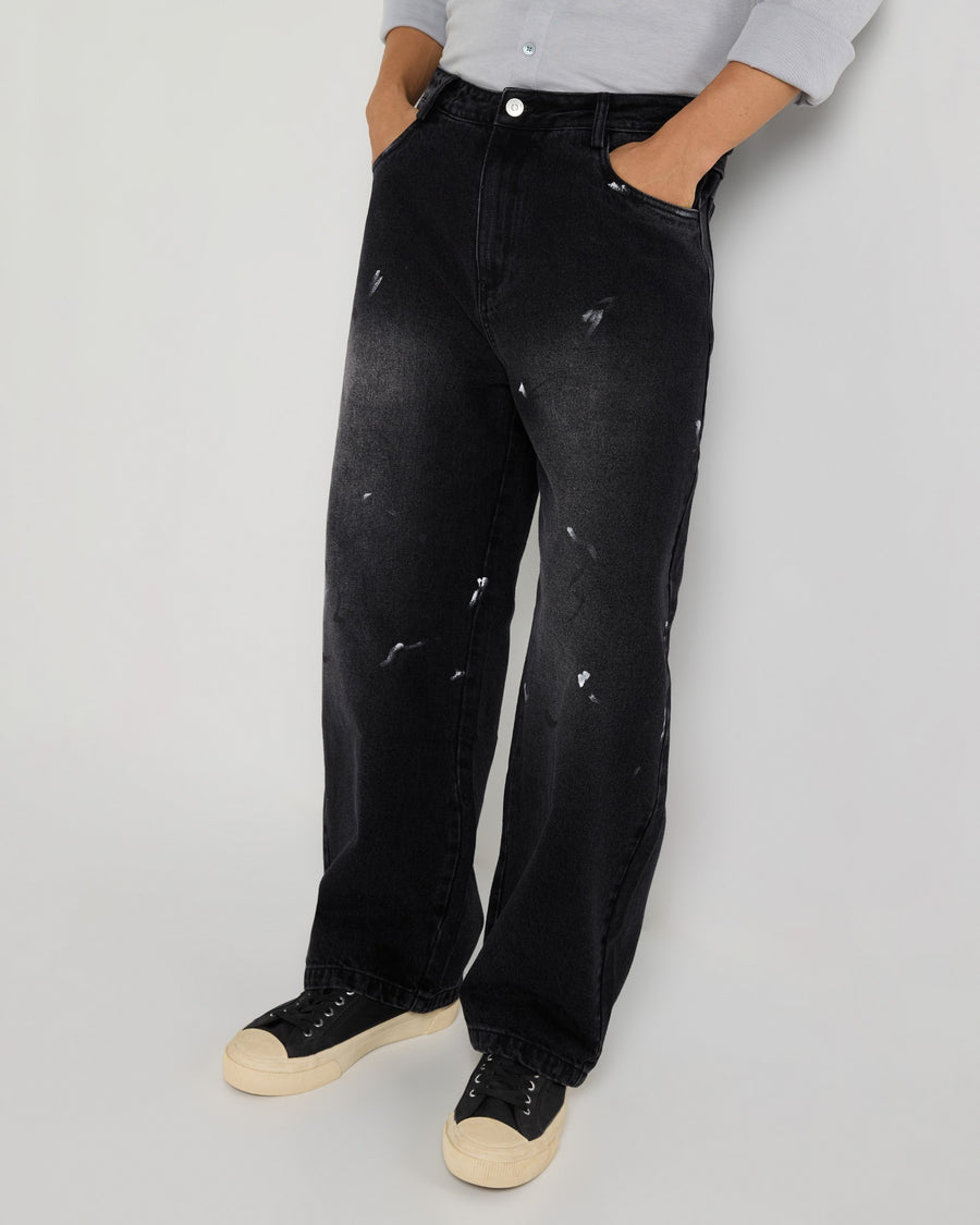 Monochrome Stroke Painted Baggy Fit Jeans Close-up | Weezy