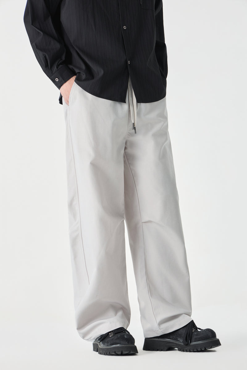 White barrel pants Lifestyle view | Weezy