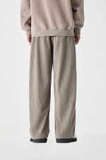 Beige Column Trousers Close-up | Weezy