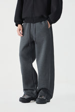 Noir Pillar Sweatpants Close-up | Weezy