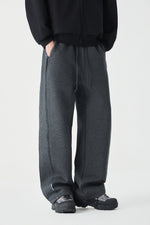 Noir Pillar Sweatpants Detail view | Weezy