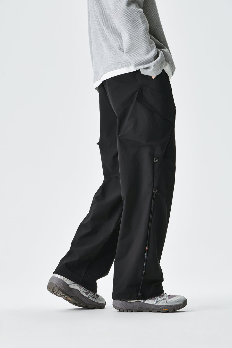 Black Urban Drifter Utility Cargo Pants Back view | Weezy