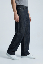 Indigo Pillar Jeans Detail view | Weezy