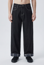 Noir Edge Jeans Front view | Weezy
