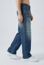 Deep Arc Jeans Detail view | Weezy