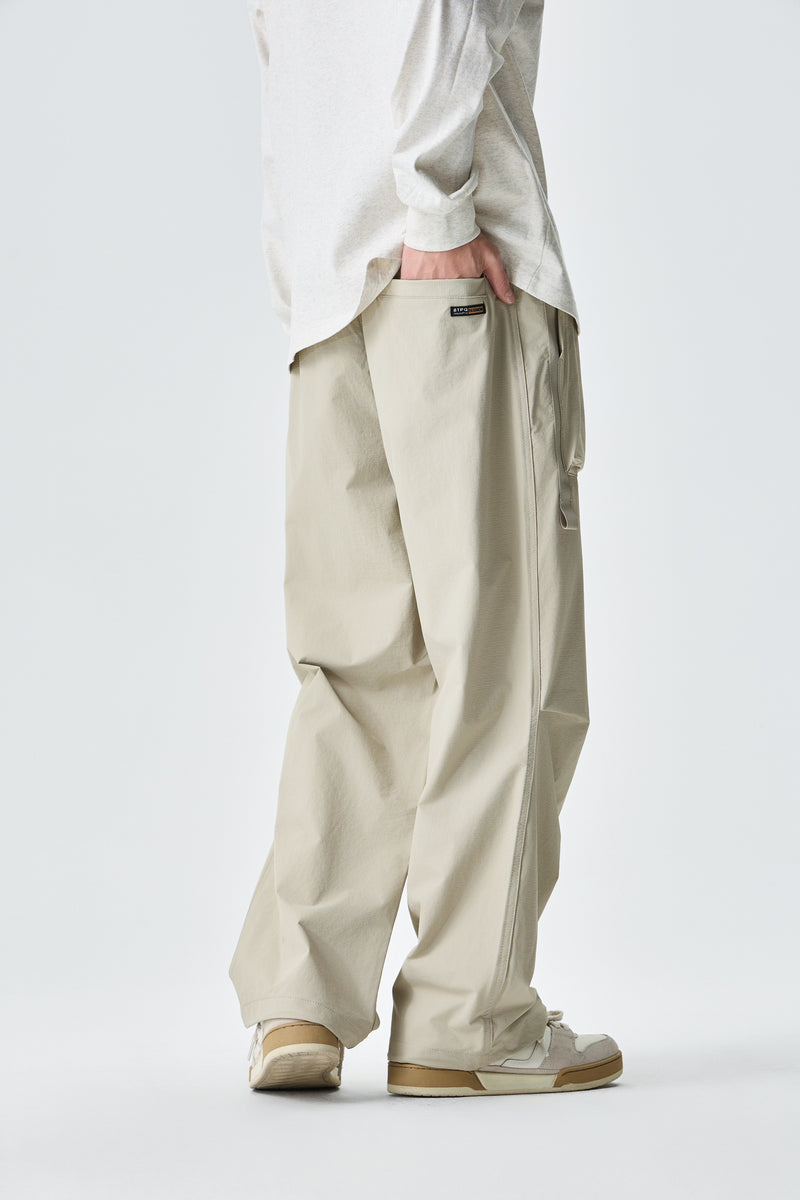 Sand Drift Cargo Pants Close-up | Weezy