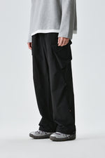 Black Urban Drifter Utility Cargo Pants Close-up | Weezy