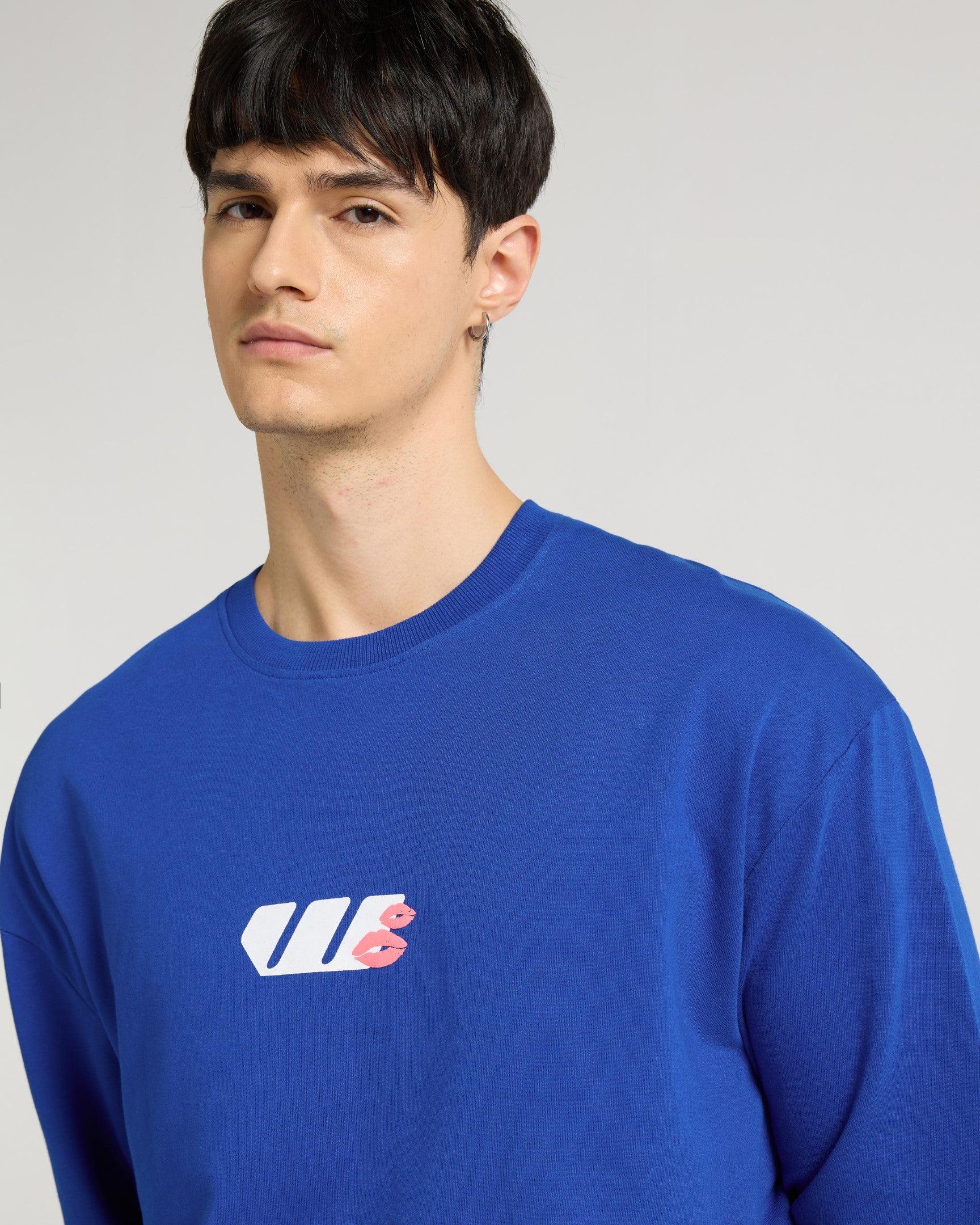 OVERSIZED T-SHIRTS