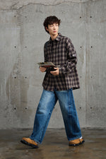 Black Chequered Plaid Overshirt Detail view | Weezy