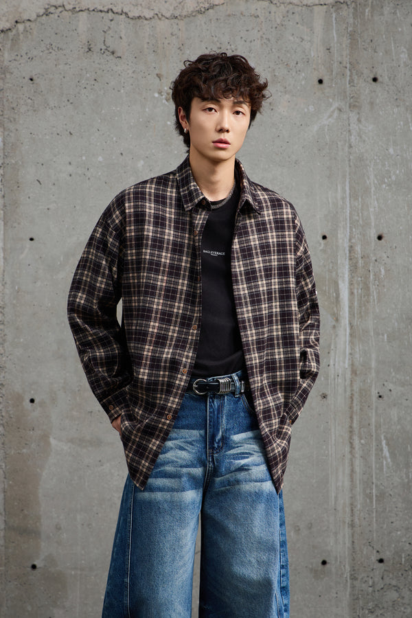 Black Chequered Plaid Overshirt Front view | Weezy