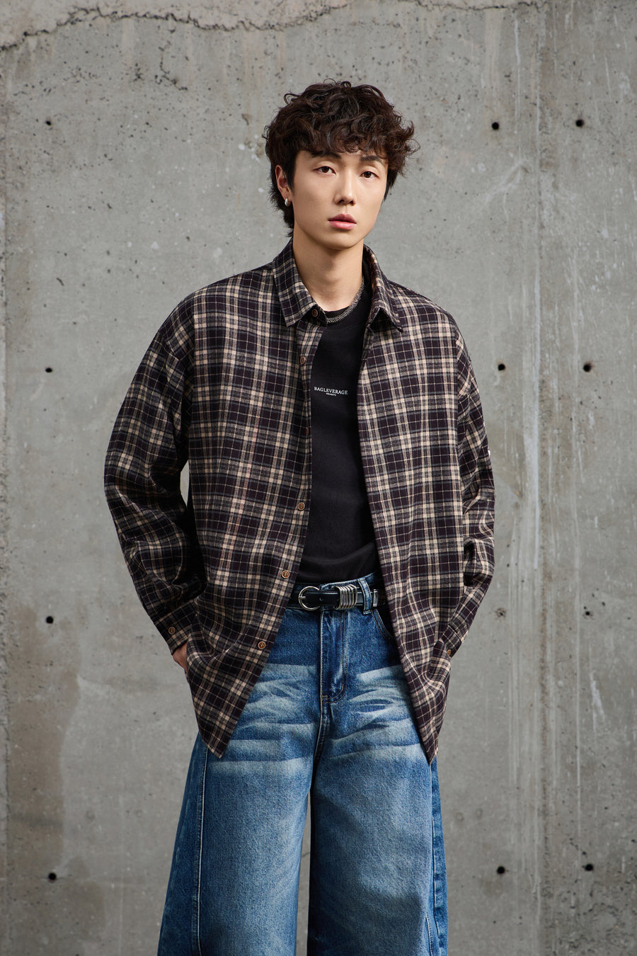 Black Chequered Plaid Overshirt Front view | Weezy