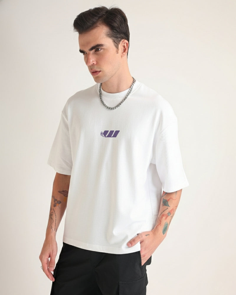 Premium White Grace Oversized T-shirt Detail view | Weezy