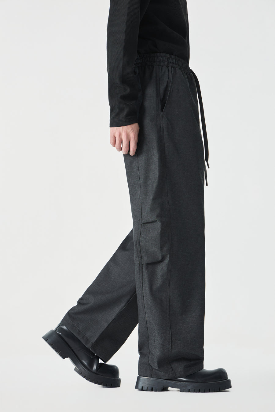 Jet Black Barrel Pants View 9 | Weezy
