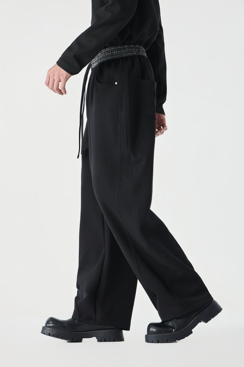Noir Parallel Pants Lifestyle view | Weezy