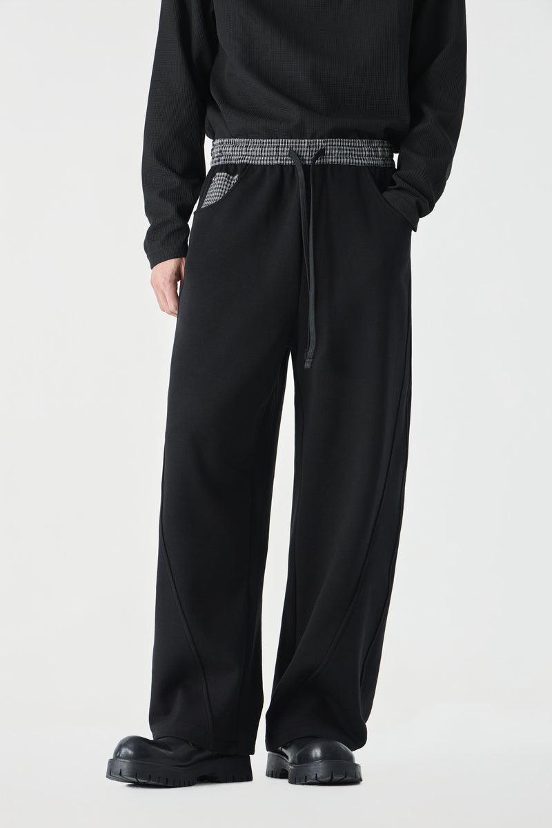 Noir Parallel Pants Front view | Weezy