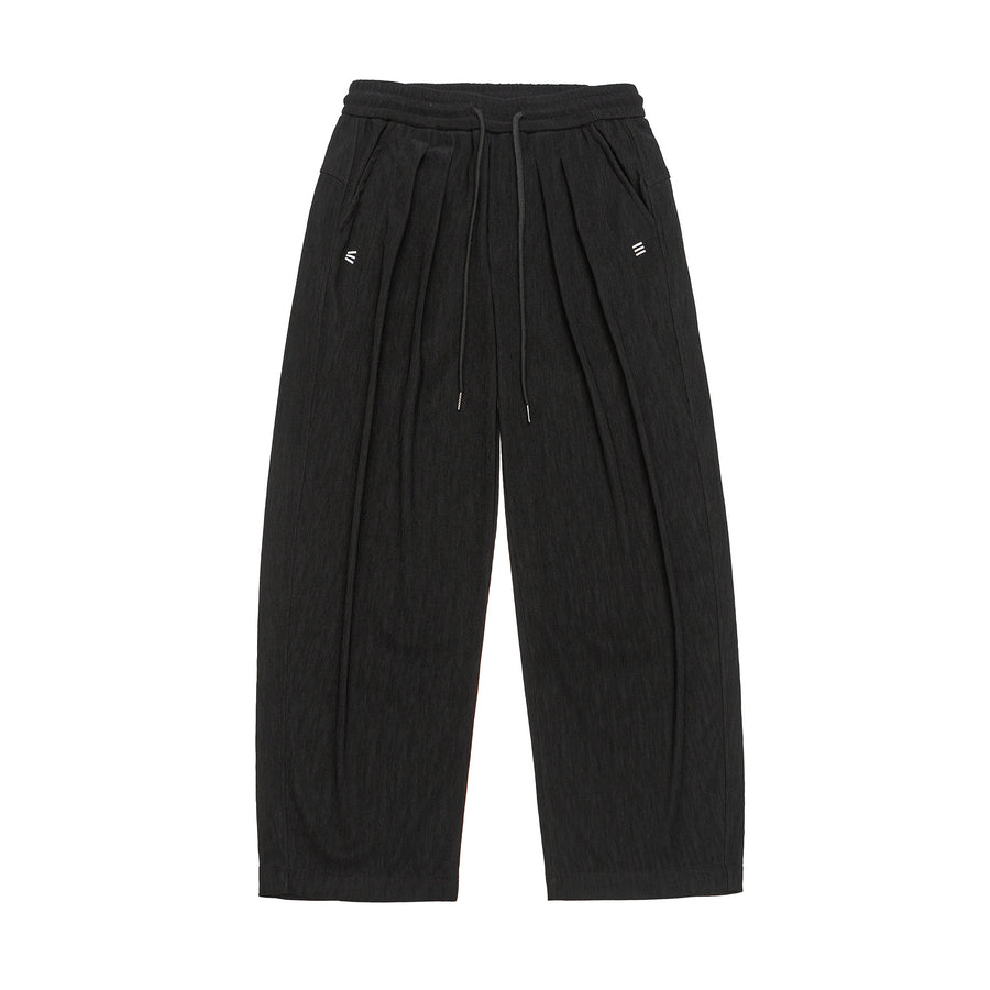 Jet Black Column Trousers Close-up | Weezy