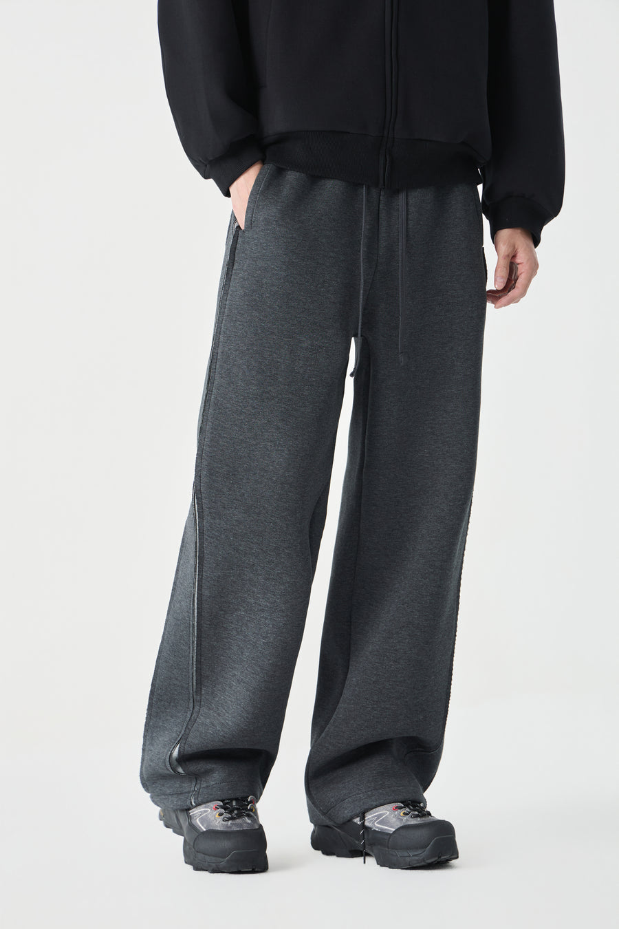 Noir Pillar Sweatpants Lifestyle view | Weezy