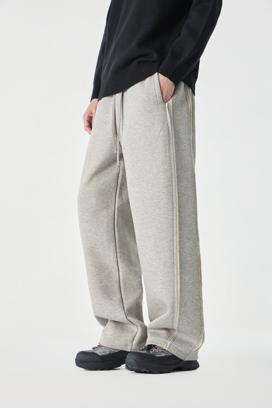 Slate Pillar Sweatpants Model view | Weezy