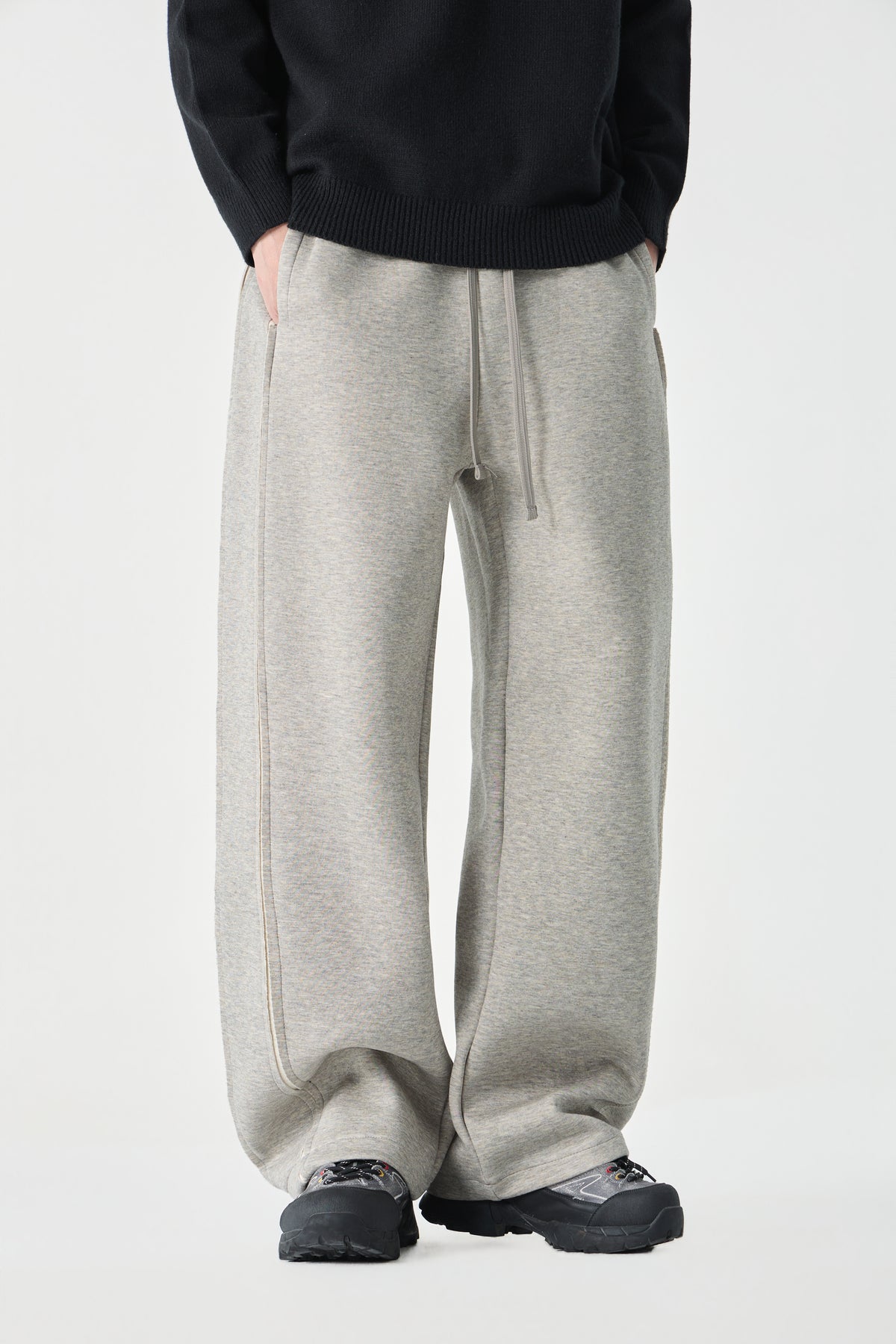Slate Pillar Sweatpants