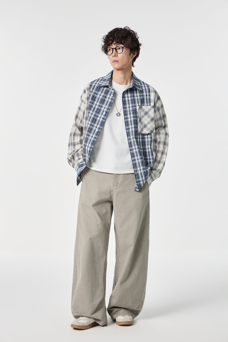 Indigo Chequered Pocketed Overshirt Detail view | Weezy