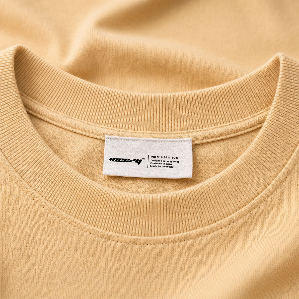 Ribbed crew neck and woven Weezy label of this Take A Step Back T-Shirt