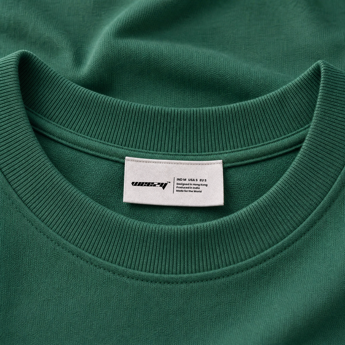 Ribbed crew neck and woven Weezy label of this Silly Goose T-Shirt