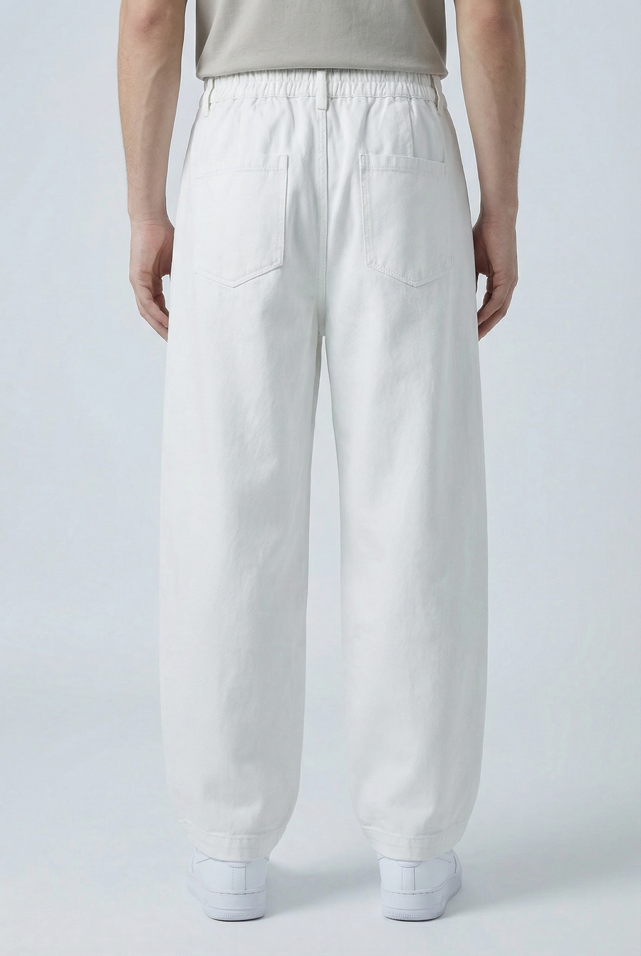 Chalk Arc Trousers Detail view | Weezy