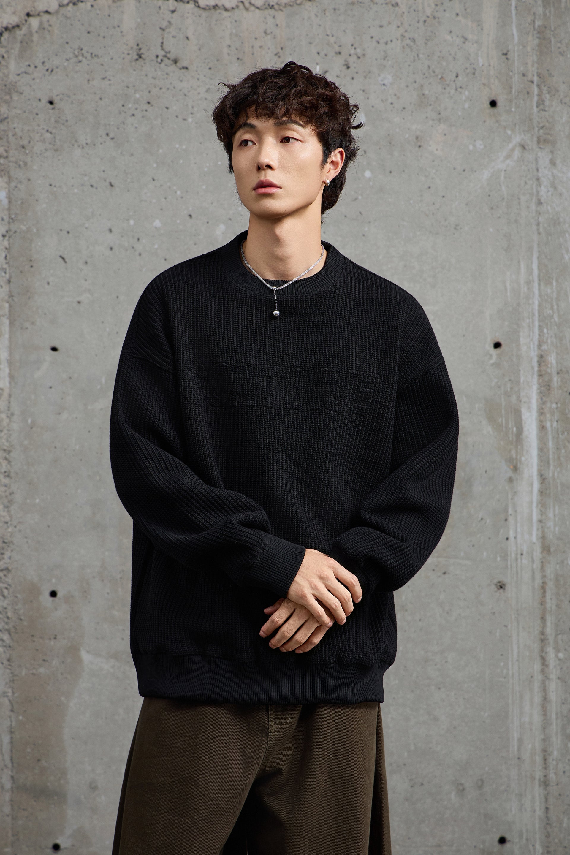 Continue Stockinette Black Sweatshirt