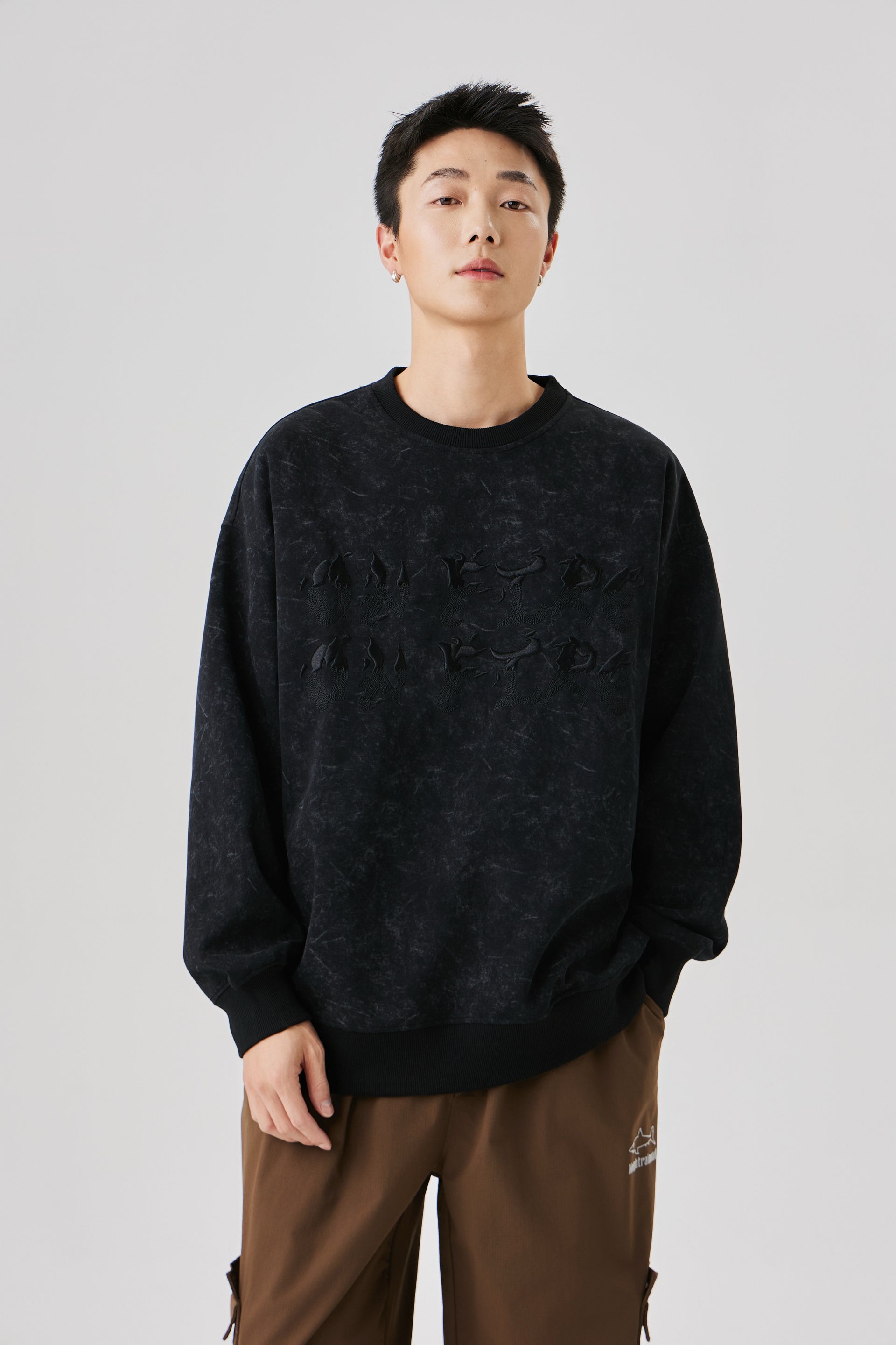 On Fire Graphite Black Sweatshirt