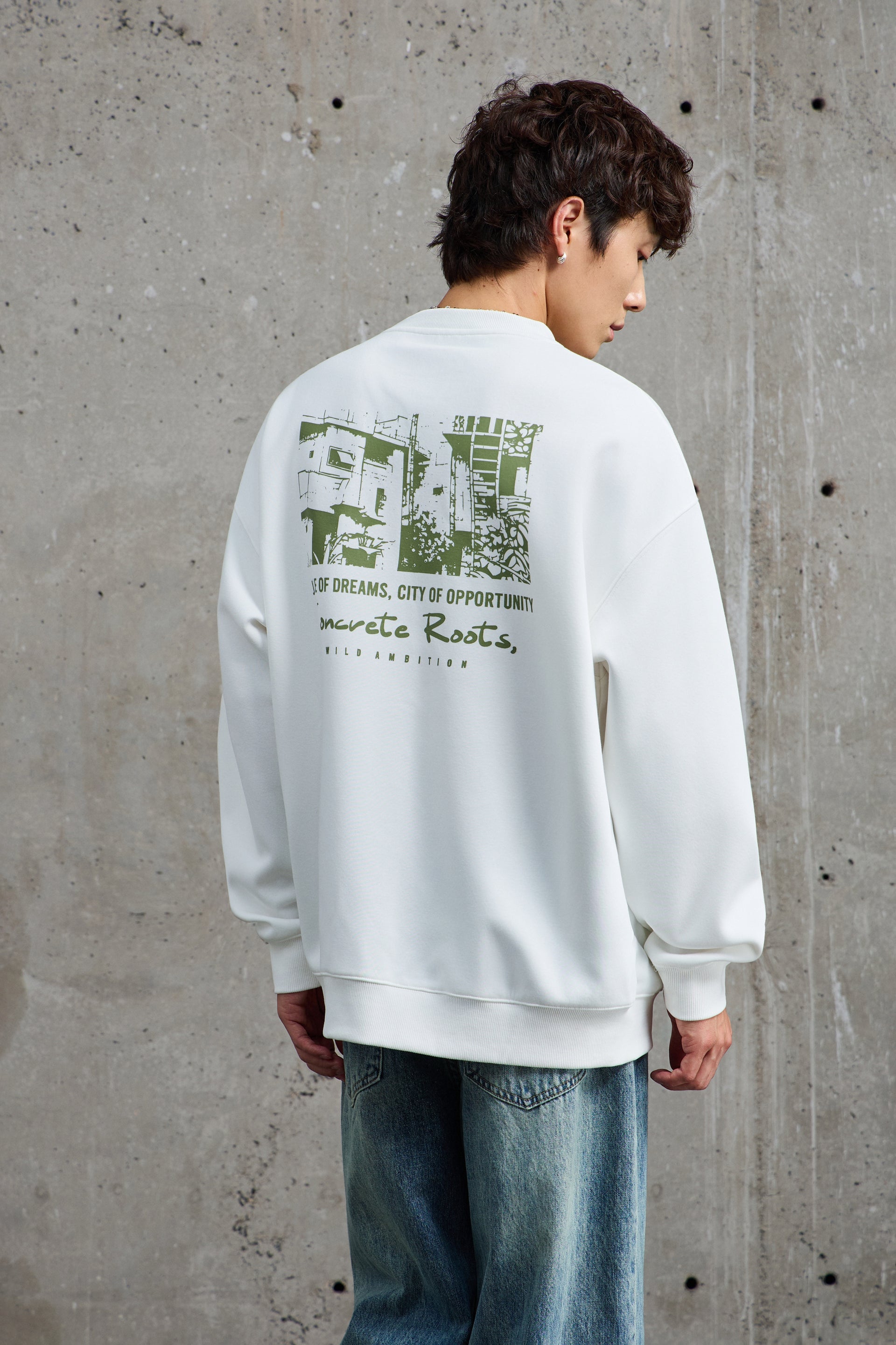 Concrete Roots Snow White Sweatshirt