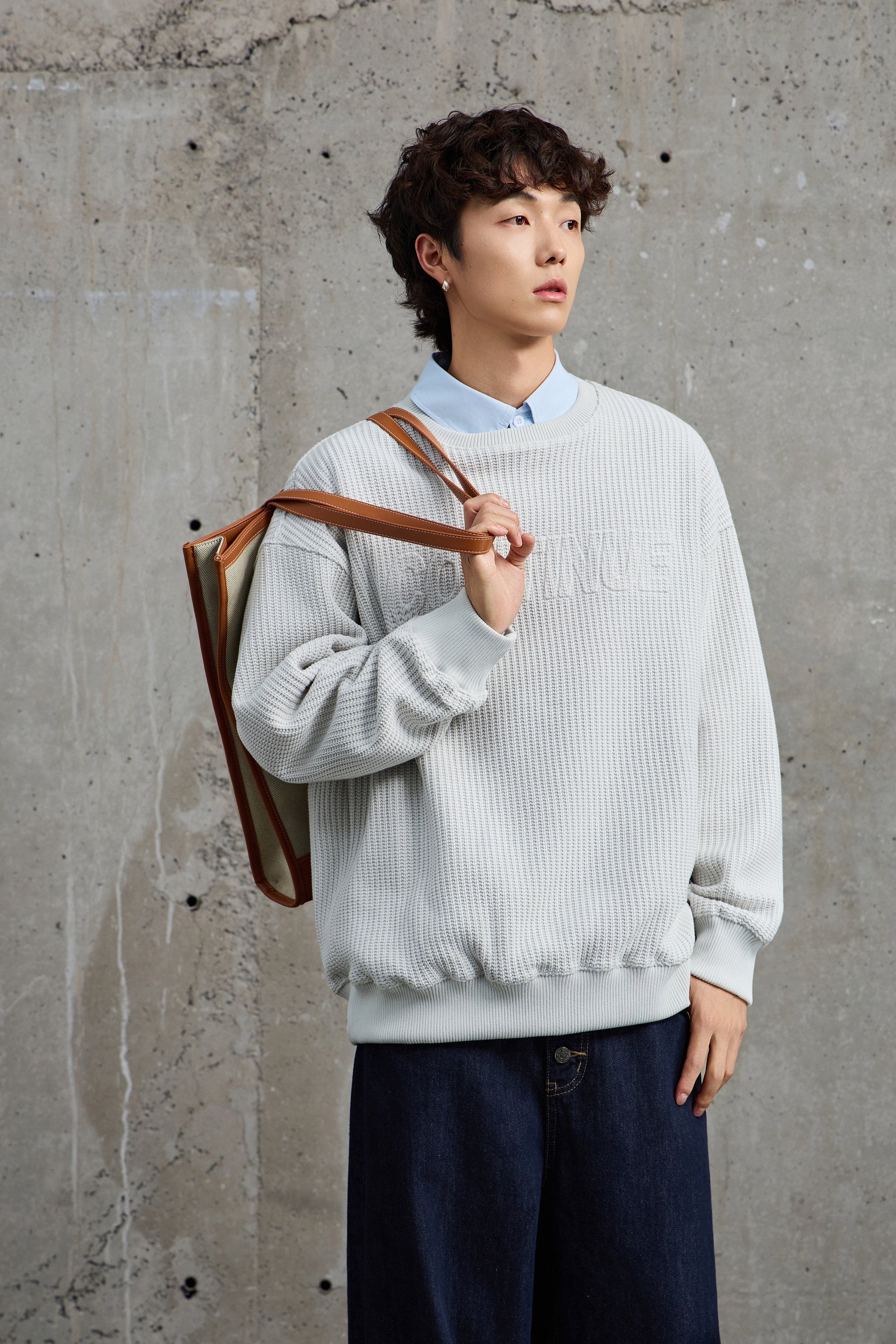 Continue Stockinette White Sweatshirt