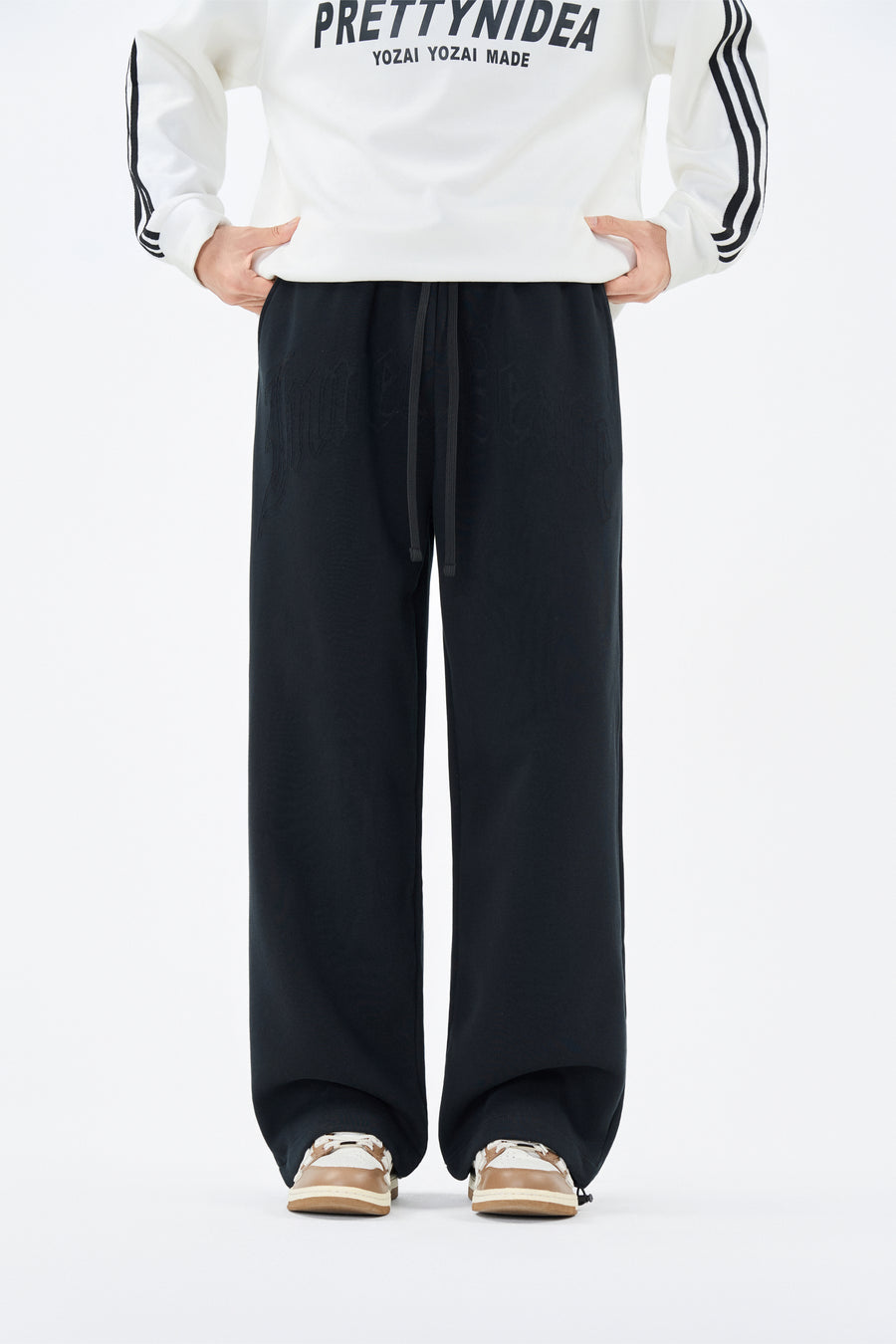 Embroidered Black Sweatpants Front view | Weezy