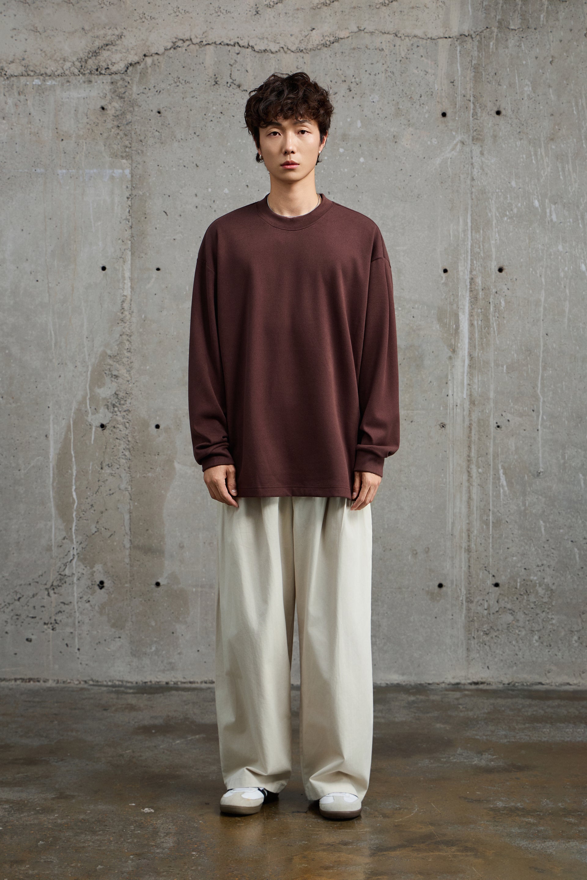 Elegant Maroon Sweatshirt