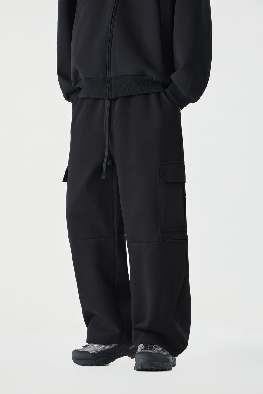 Jet Black Cargo Sweatpants Close-up | Weezy