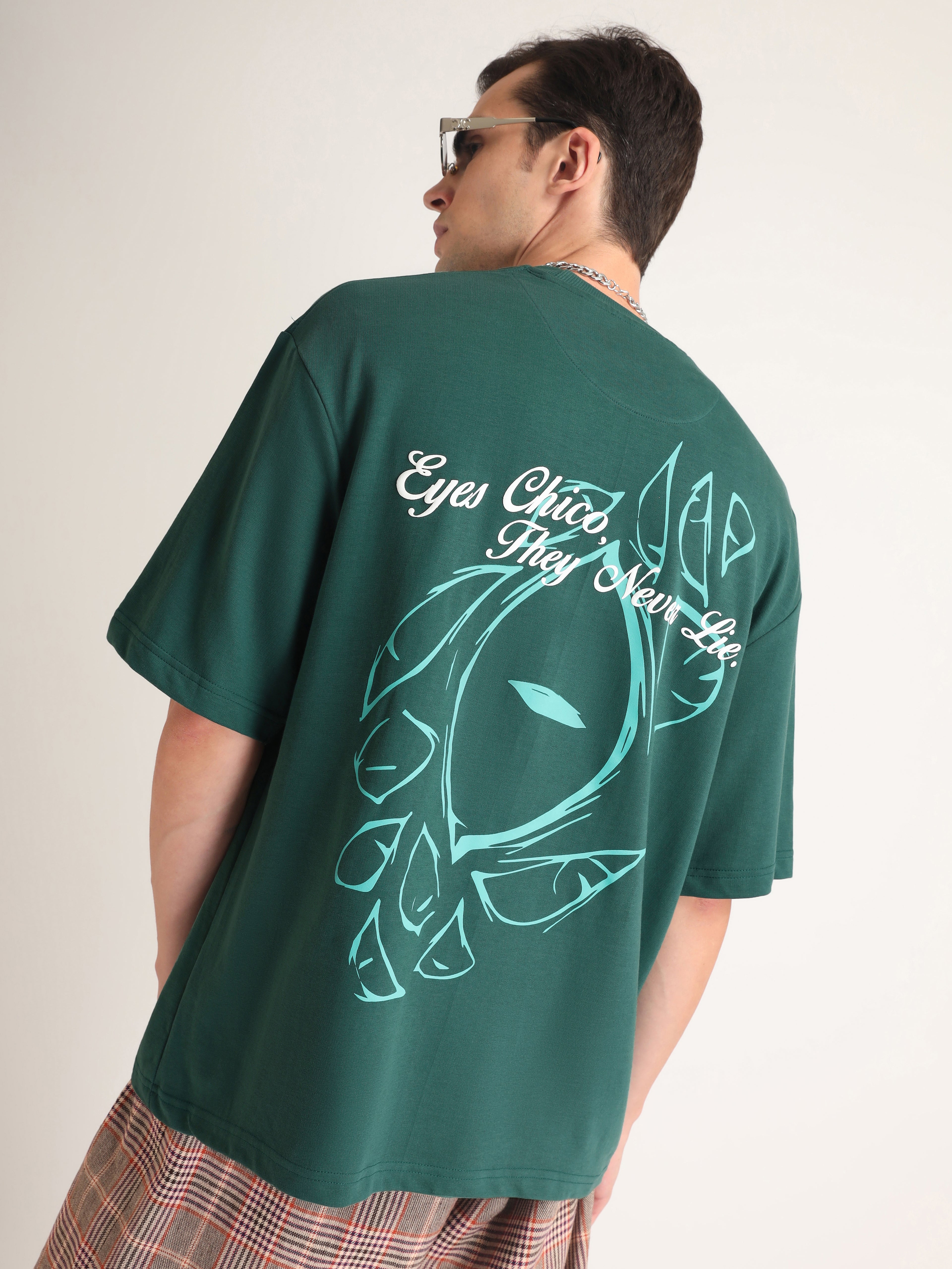 Emerald Green Eyes Chico Oversized T-Shirt